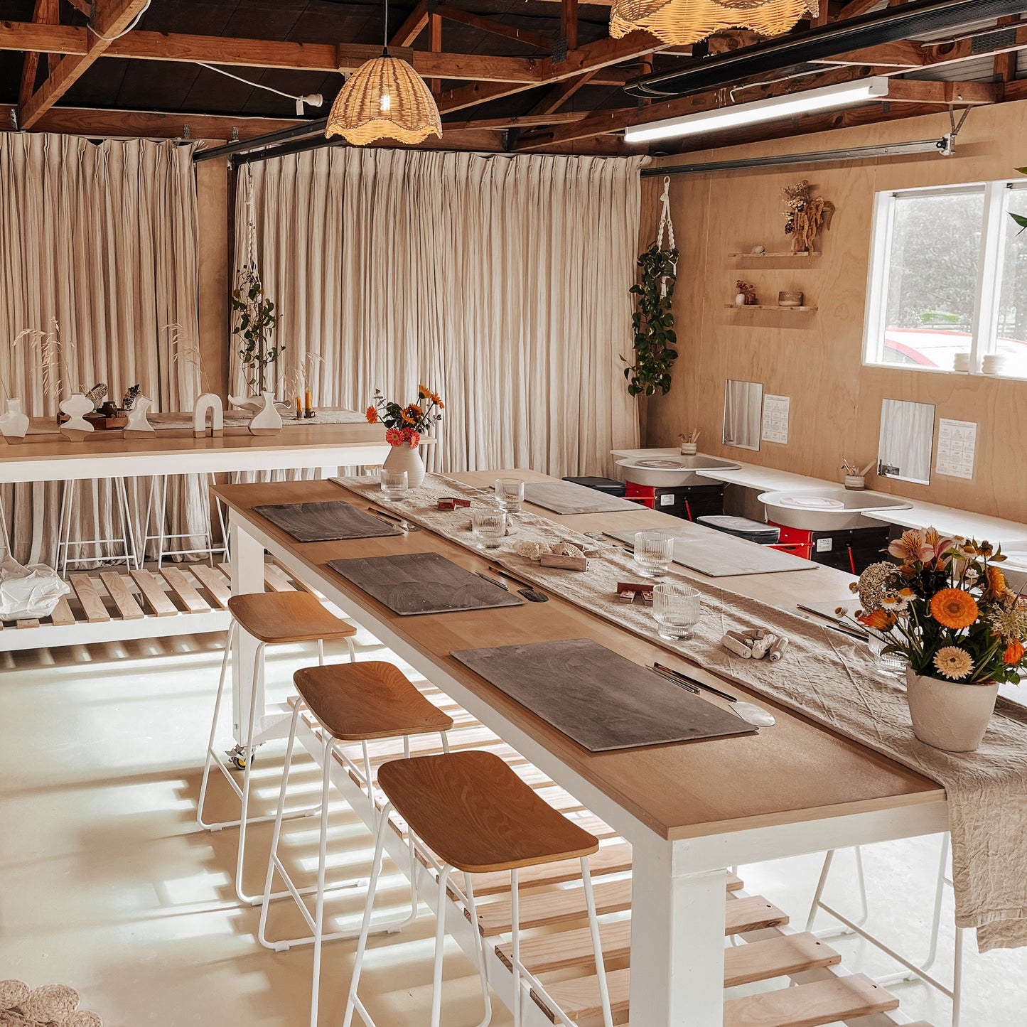 Sip & Sculpt - Hand-building